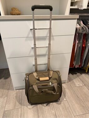 Briggs & Riley Olive 2-Wheel Cabin Carry-On